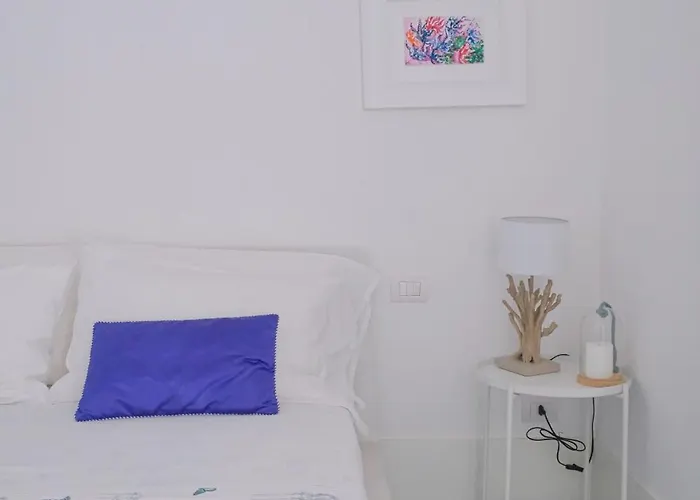 Devalu Casa Del Mare * チェファル