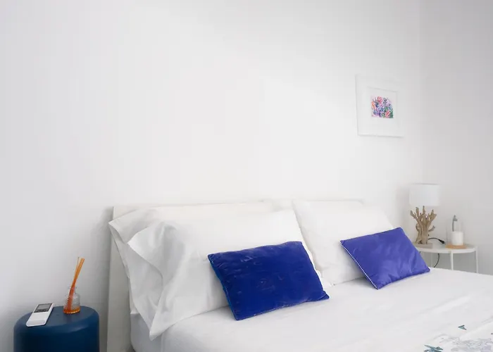 Devalu Casa Del Mare チェファル