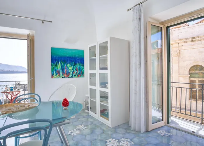 Devalu Casa Del Mare アパート